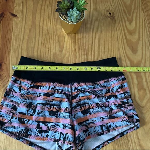 Lululemon Run Times Short II 4" Inversion Multi / Black | Women’s SIZE: 4 - Picture 5 of 9